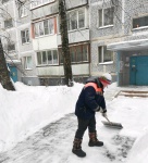 "Такого снегопада давно не помнят здешние места..." "Такого снегопада давно не помнят здешние места..."